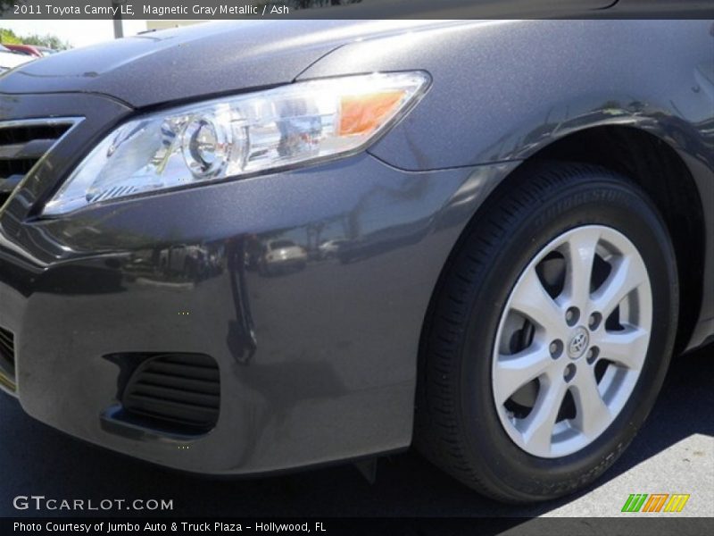 Magnetic Gray Metallic / Ash 2011 Toyota Camry LE