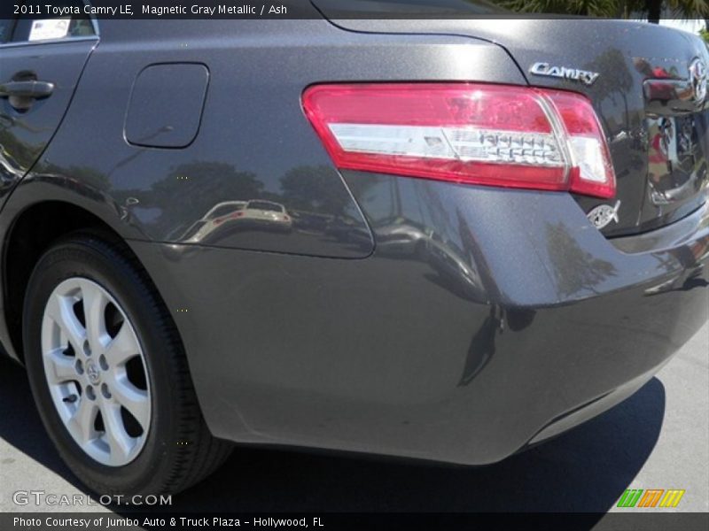 Magnetic Gray Metallic / Ash 2011 Toyota Camry LE