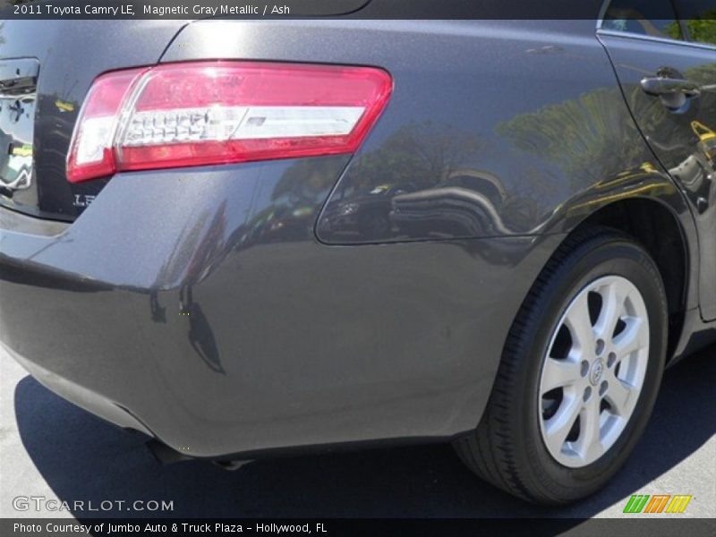 Magnetic Gray Metallic / Ash 2011 Toyota Camry LE