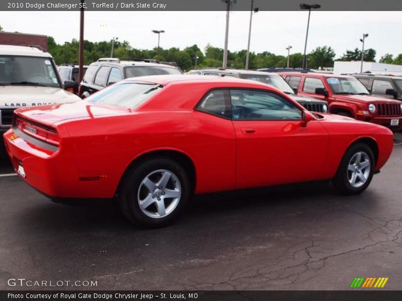 TorRed / Dark Slate Gray 2010 Dodge Challenger SE