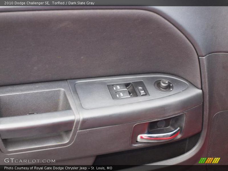 TorRed / Dark Slate Gray 2010 Dodge Challenger SE