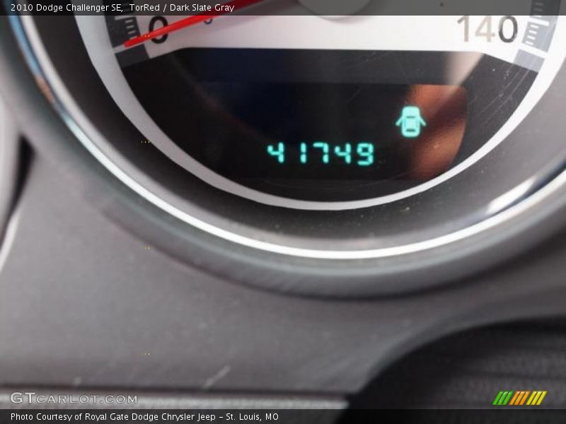 TorRed / Dark Slate Gray 2010 Dodge Challenger SE