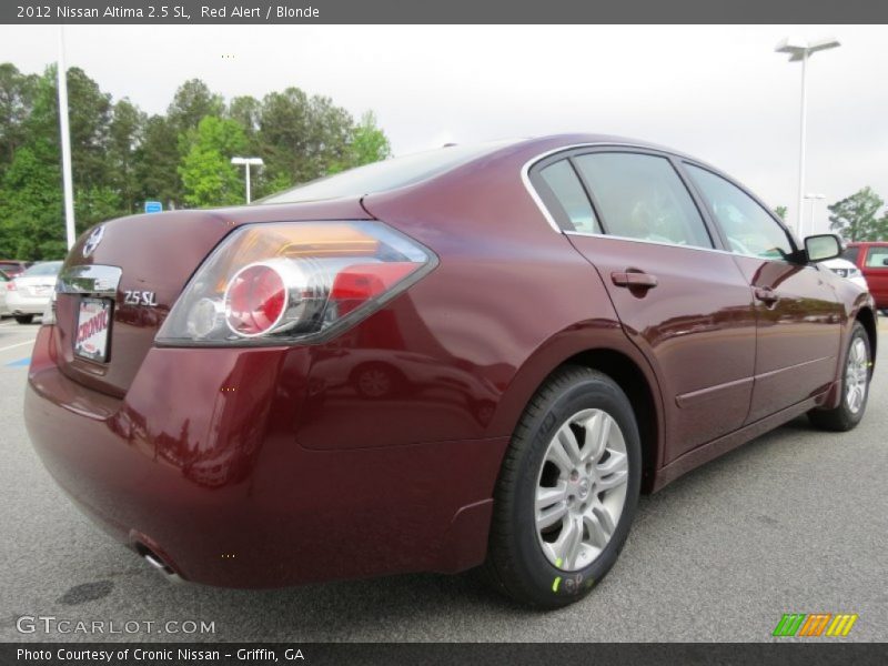 Red Alert / Blonde 2012 Nissan Altima 2.5 SL