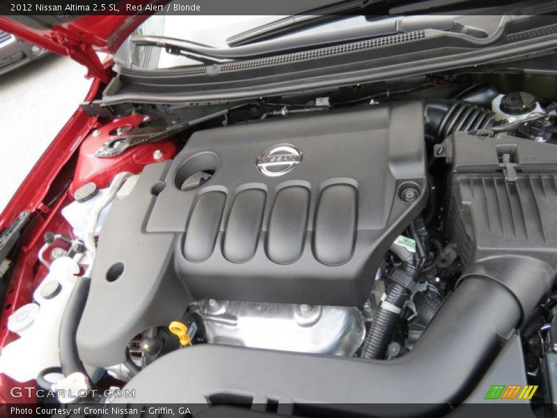Red Alert / Blonde 2012 Nissan Altima 2.5 SL