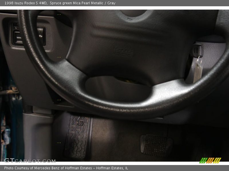 Spruce green Mica Pearl Metallic / Gray 1998 Isuzu Rodeo S 4WD