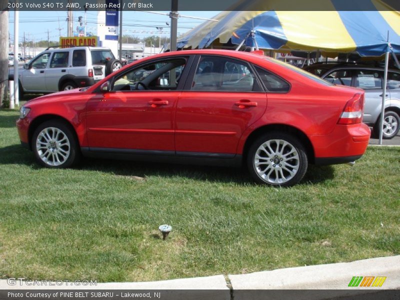 Passion Red / Off Black 2005 Volvo S40 T5 AWD