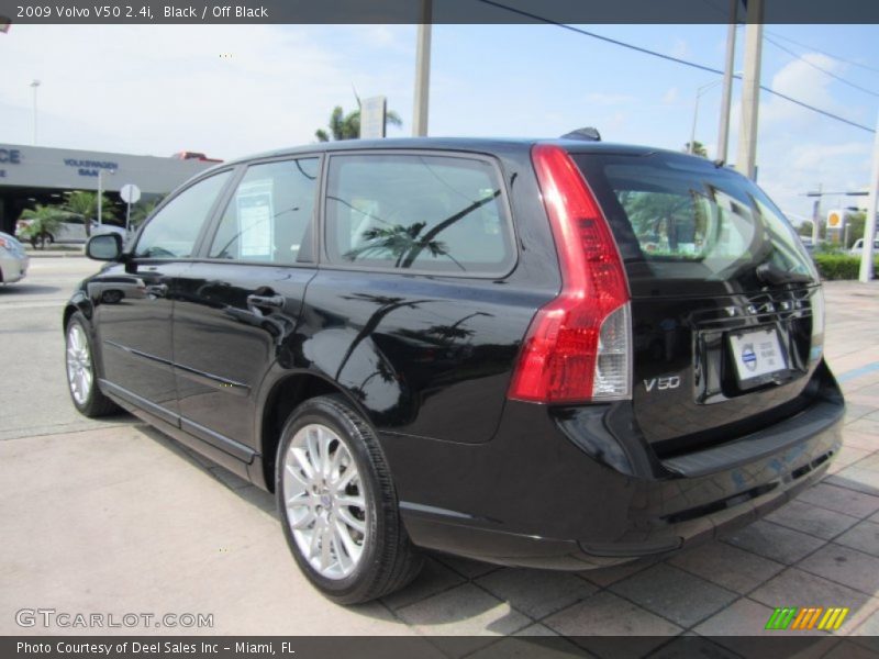 Black / Off Black 2009 Volvo V50 2.4i