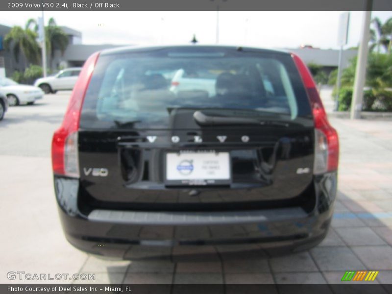 Black / Off Black 2009 Volvo V50 2.4i