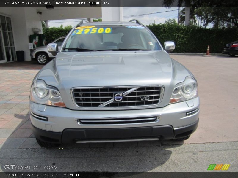 Electric Silver Metallic / Off Black 2009 Volvo XC90 V8 AWD