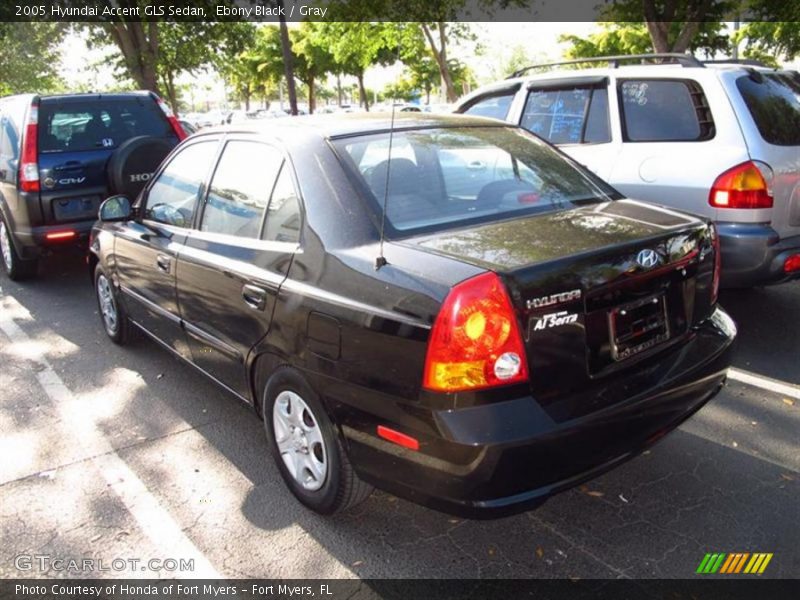 Ebony Black / Gray 2005 Hyundai Accent GLS Sedan