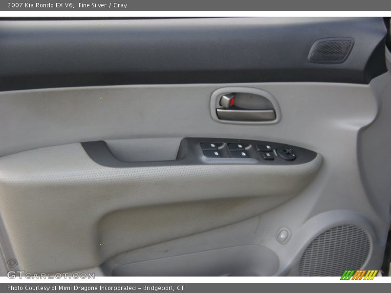 Fine Silver / Gray 2007 Kia Rondo EX V6