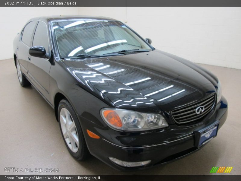 Black Obsidian / Beige 2002 Infiniti I 35