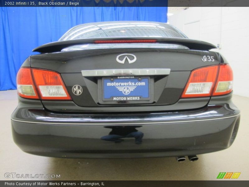 Black Obsidian / Beige 2002 Infiniti I 35