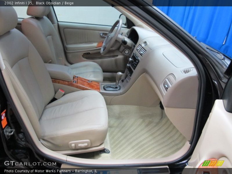 Black Obsidian / Beige 2002 Infiniti I 35
