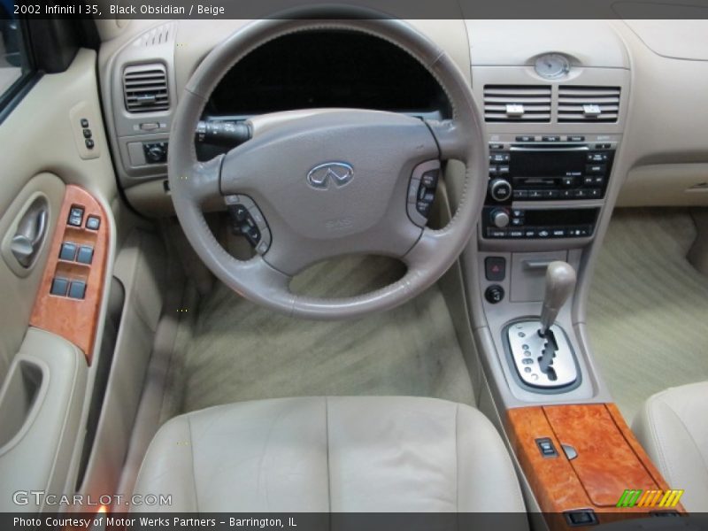 Black Obsidian / Beige 2002 Infiniti I 35