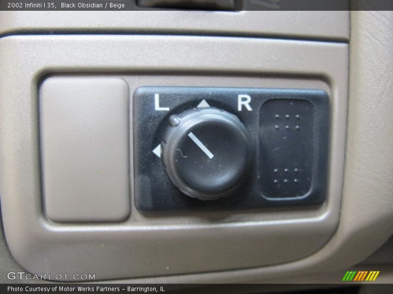 Black Obsidian / Beige 2002 Infiniti I 35