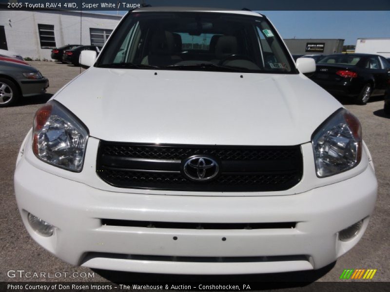 Super White / Taupe 2005 Toyota RAV4 4WD