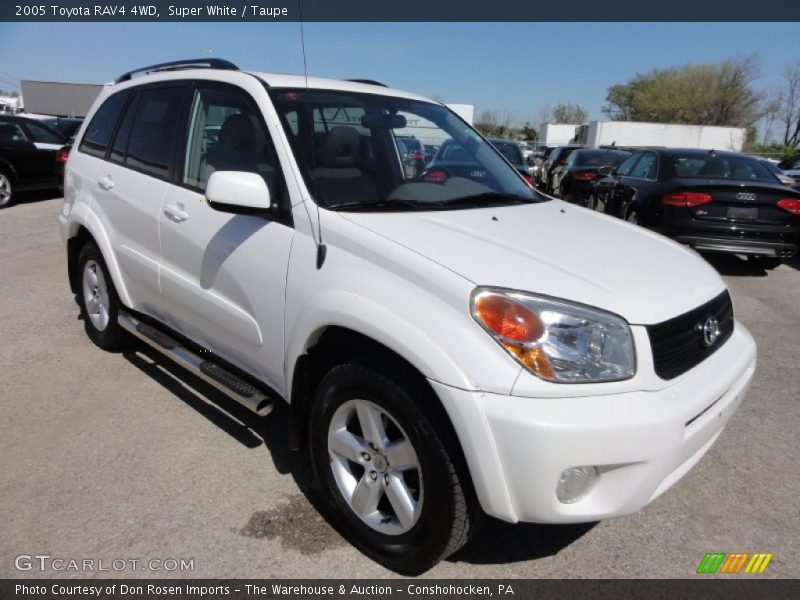 Super White / Taupe 2005 Toyota RAV4 4WD