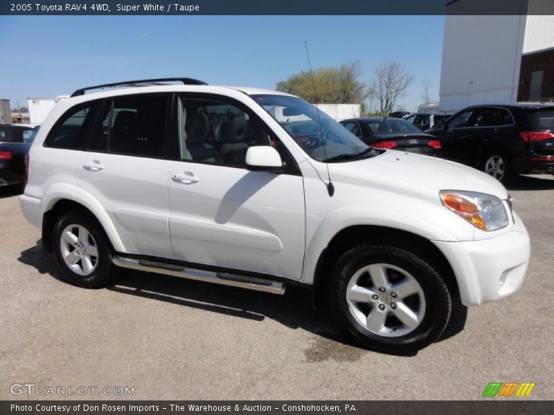 Super White / Taupe 2005 Toyota RAV4 4WD