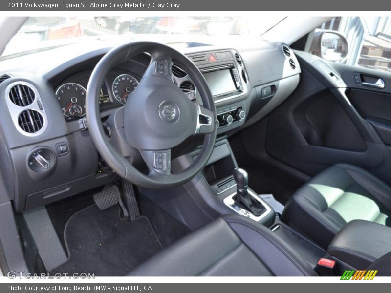 Alpine Gray Metallic / Clay Gray 2011 Volkswagen Tiguan S