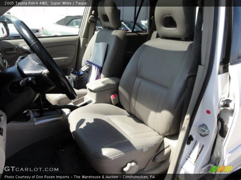 Super White / Taupe 2005 Toyota RAV4 4WD