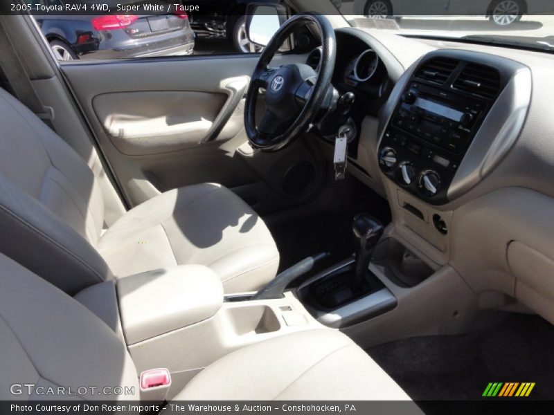 Super White / Taupe 2005 Toyota RAV4 4WD