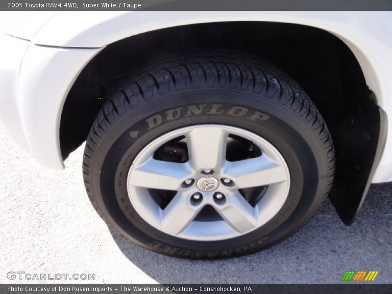 Super White / Taupe 2005 Toyota RAV4 4WD