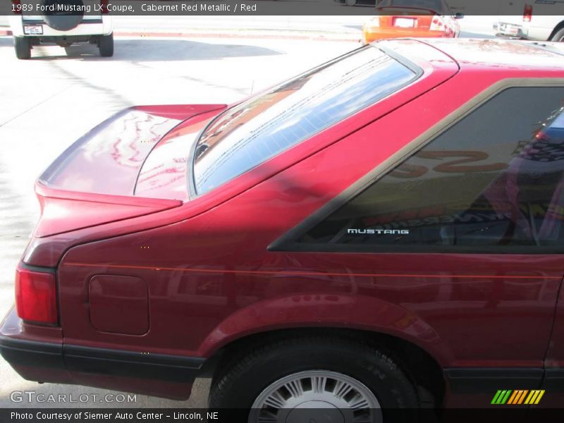 Cabernet Red Metallic / Red 1989 Ford Mustang LX Coupe