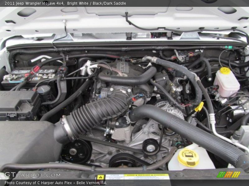 Bright White / Black/Dark Saddle 2011 Jeep Wrangler Mojave 4x4