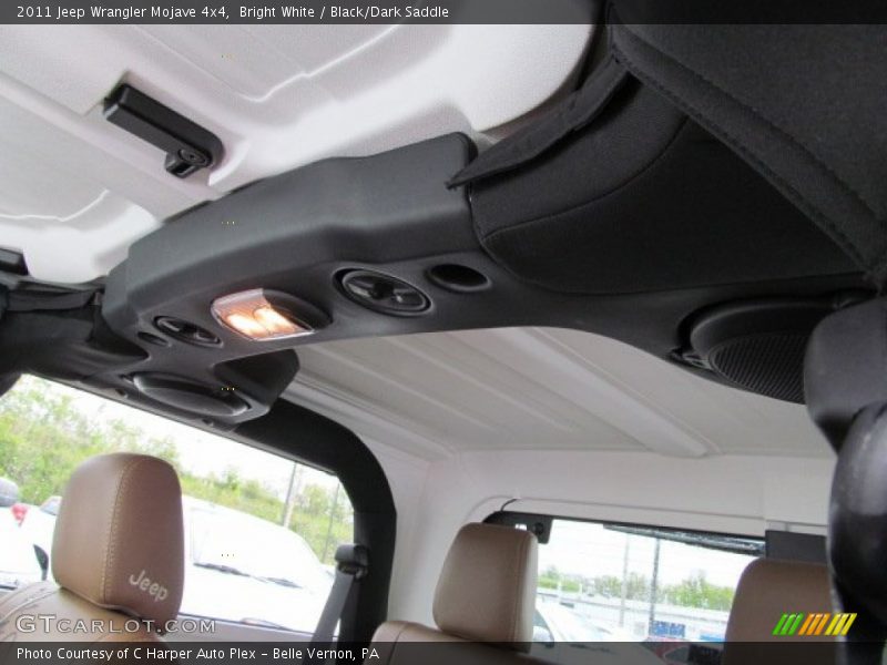 Bright White / Black/Dark Saddle 2011 Jeep Wrangler Mojave 4x4