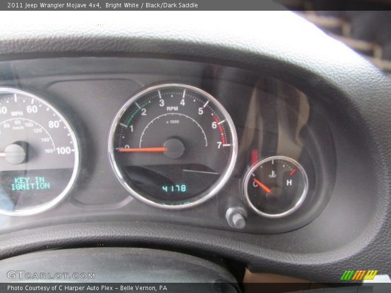 Bright White / Black/Dark Saddle 2011 Jeep Wrangler Mojave 4x4