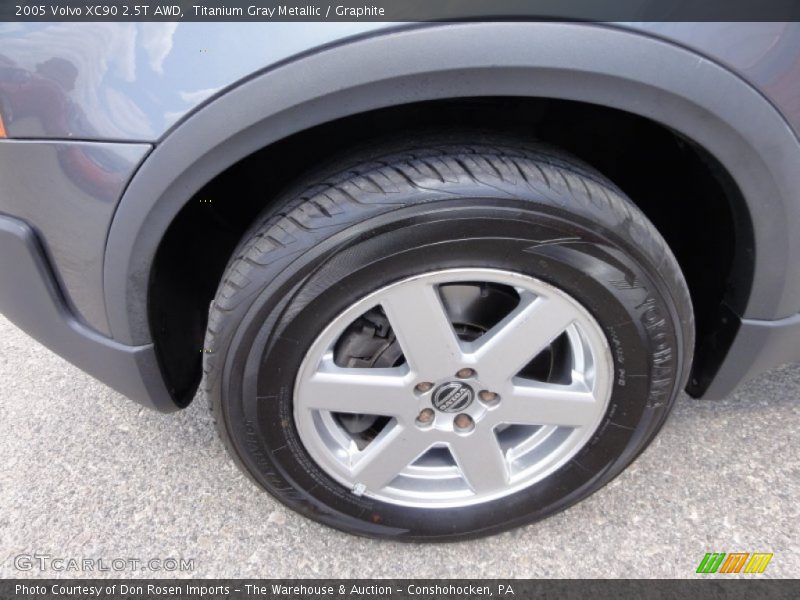 Titanium Gray Metallic / Graphite 2005 Volvo XC90 2.5T AWD
