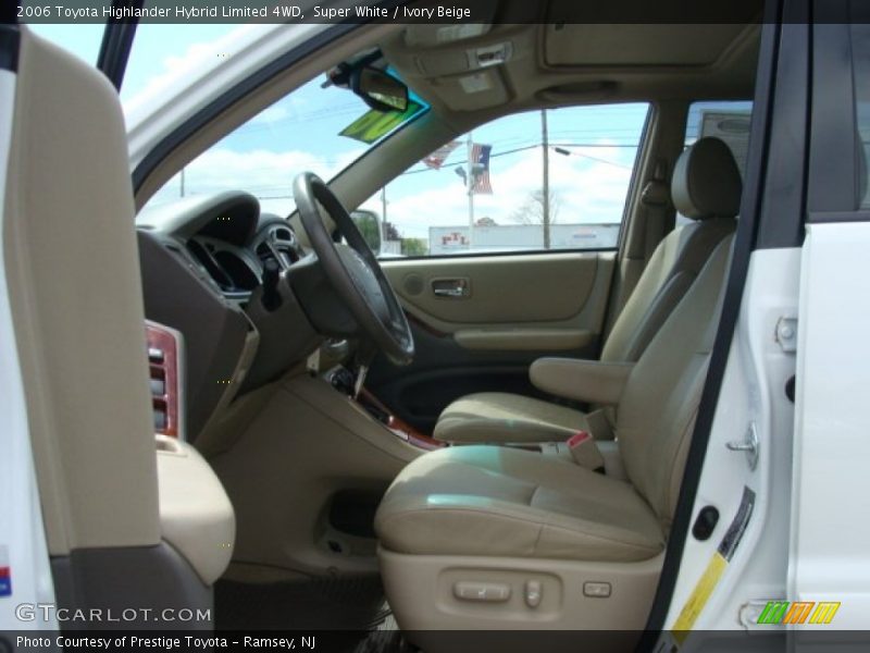Super White / Ivory Beige 2006 Toyota Highlander Hybrid Limited 4WD