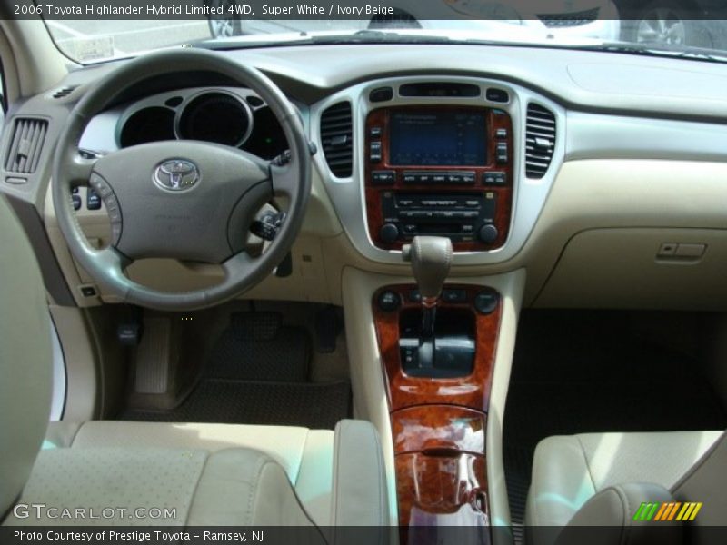 Super White / Ivory Beige 2006 Toyota Highlander Hybrid Limited 4WD