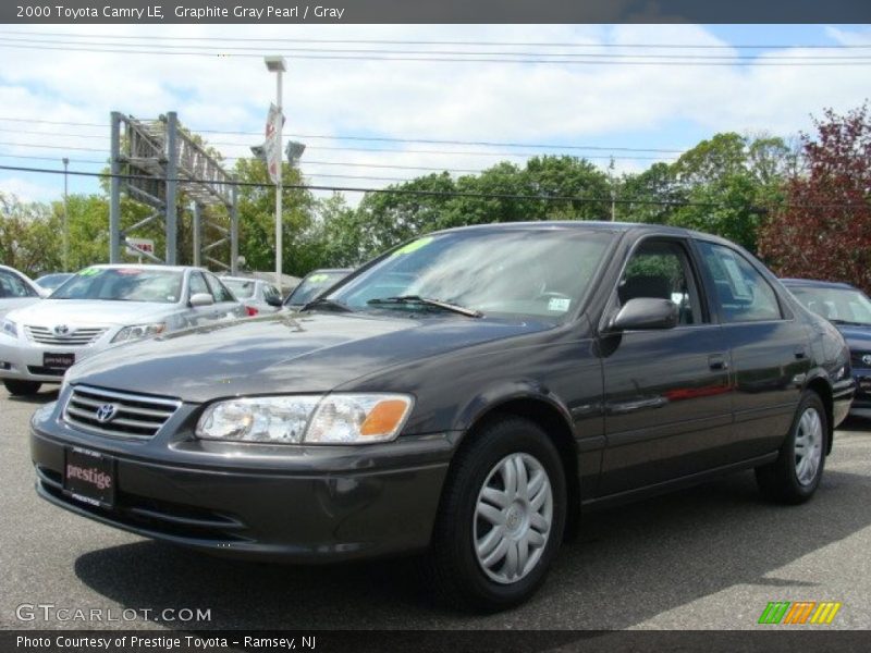 Graphite Gray Pearl / Gray 2000 Toyota Camry LE