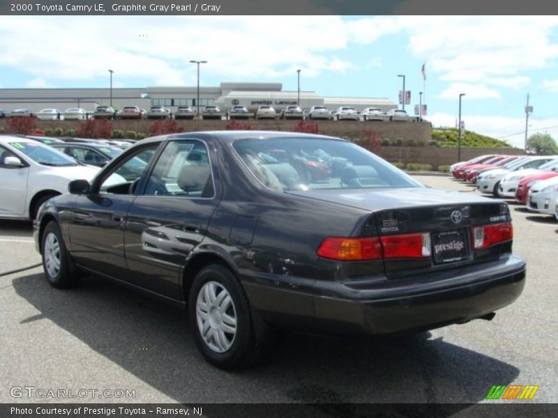 Graphite Gray Pearl / Gray 2000 Toyota Camry LE