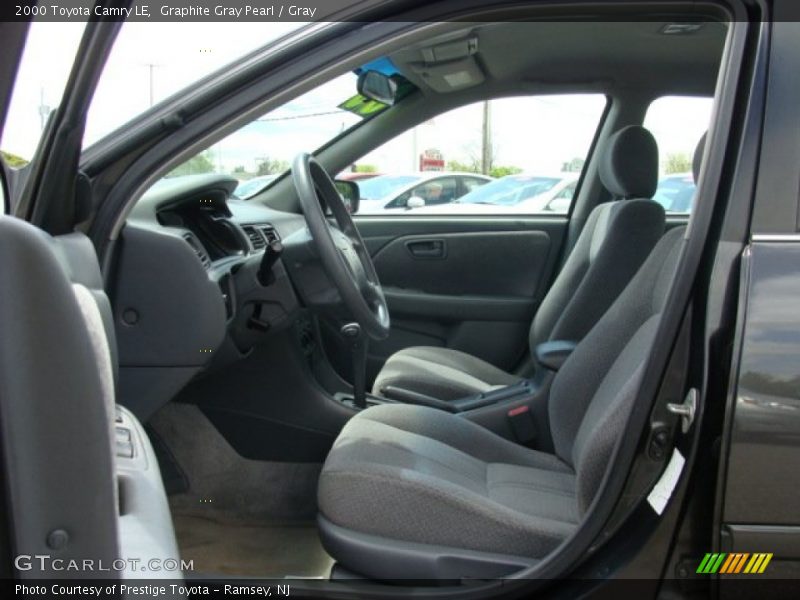 Graphite Gray Pearl / Gray 2000 Toyota Camry LE