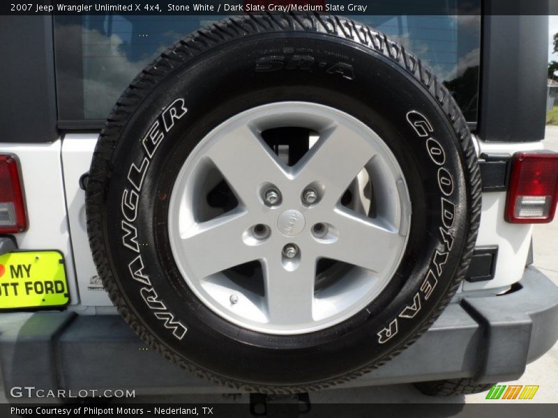 Stone White / Dark Slate Gray/Medium Slate Gray 2007 Jeep Wrangler Unlimited X 4x4