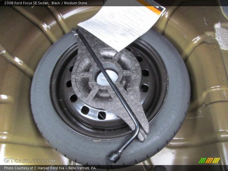 Black / Medium Stone 2008 Ford Focus SE Sedan