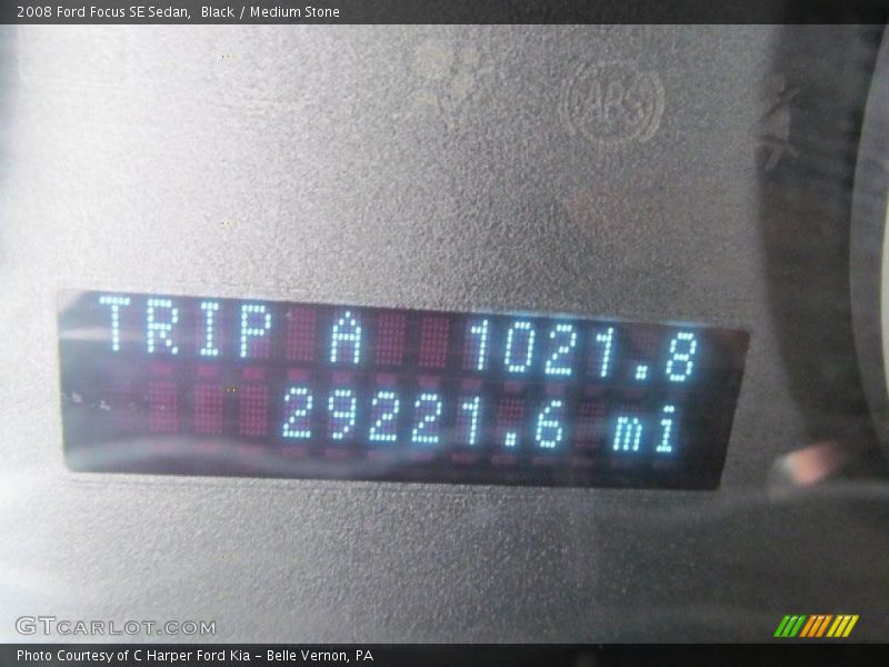 Black / Medium Stone 2008 Ford Focus SE Sedan