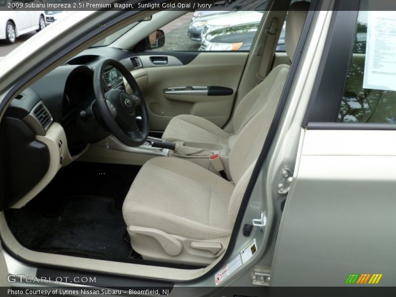 Sunlight Gold Opal / Ivory 2009 Subaru Impreza 2.5i Premium Wagon