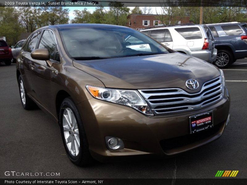 Sunset Bronze Mica / Ivory 2009 Toyota Venza I4