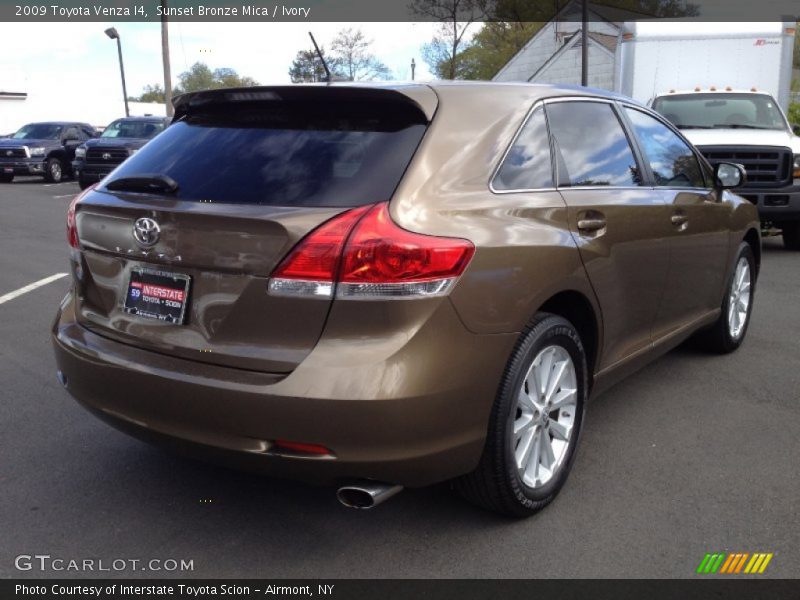 Sunset Bronze Mica / Ivory 2009 Toyota Venza I4