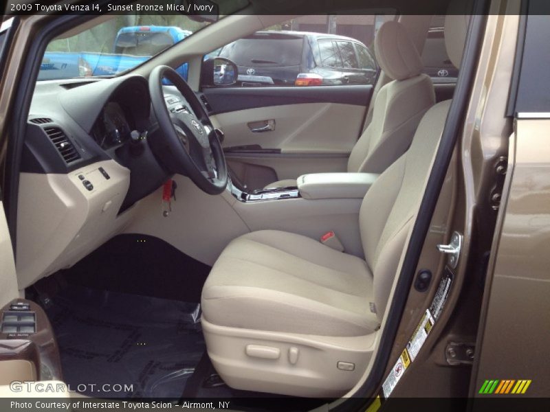 Sunset Bronze Mica / Ivory 2009 Toyota Venza I4