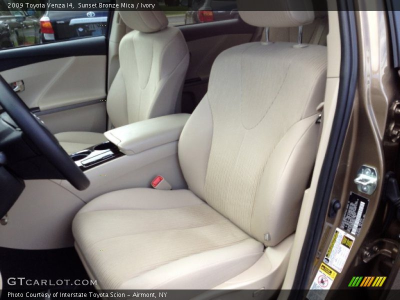 Sunset Bronze Mica / Ivory 2009 Toyota Venza I4