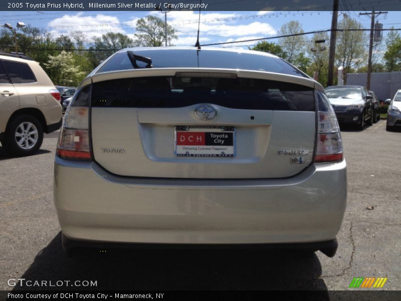 Millenium Silver Metallic / Gray/Burgundy 2005 Toyota Prius Hybrid