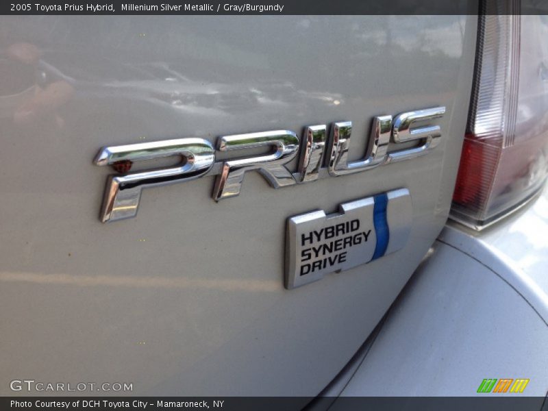 Millenium Silver Metallic / Gray/Burgundy 2005 Toyota Prius Hybrid