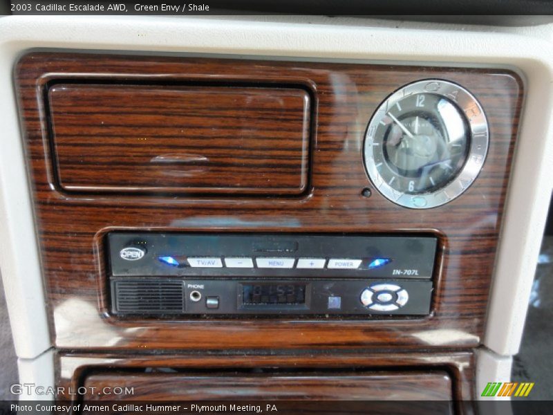 Green Envy / Shale 2003 Cadillac Escalade AWD