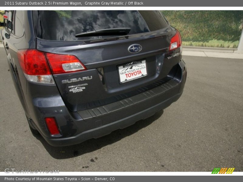 Graphite Gray Metallic / Off Black 2011 Subaru Outback 2.5i Premium Wagon