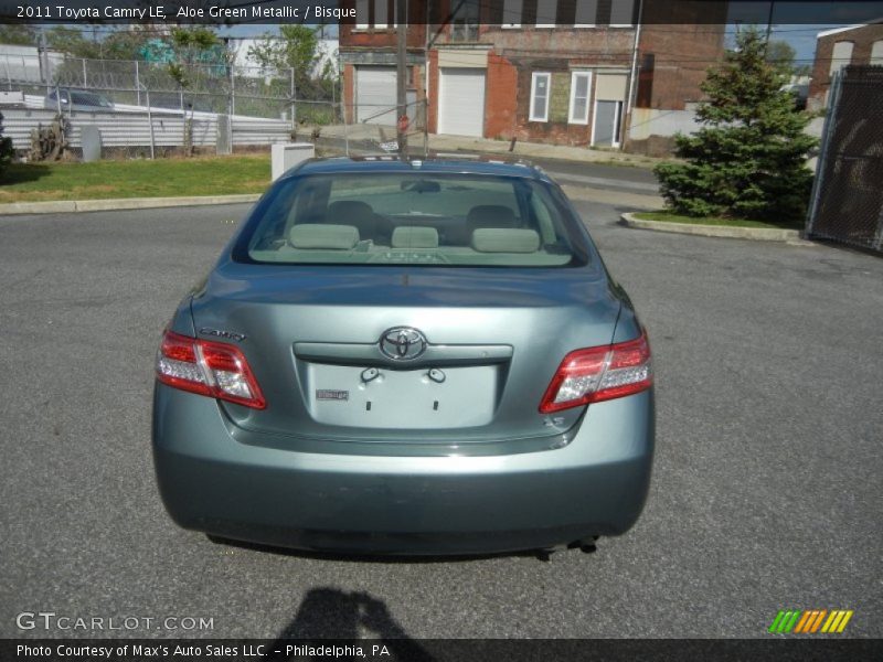 Aloe Green Metallic / Bisque 2011 Toyota Camry LE
